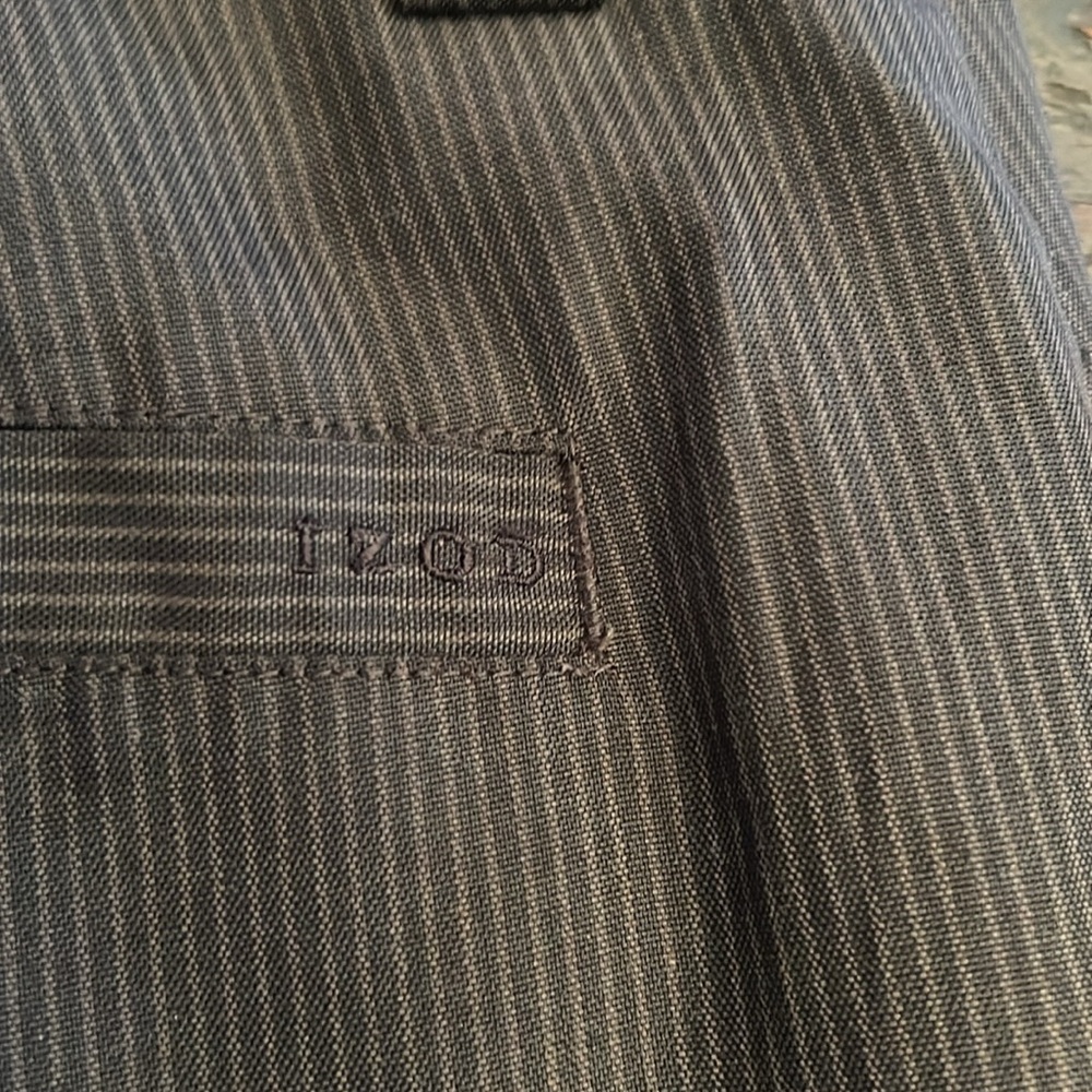 Izod xfg men’s golf shorts pinstripe grey size 38 - Picture 3 of 6